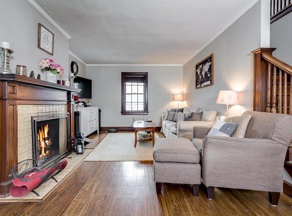 4th image of 51 E Lincoln Ave