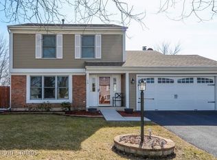 19 Hunter Dr, Montgomery, IL 60538