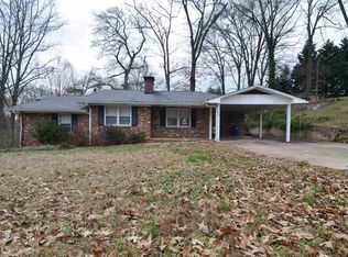 1085 Tanglewood Dr, Gainesville, GA 30501