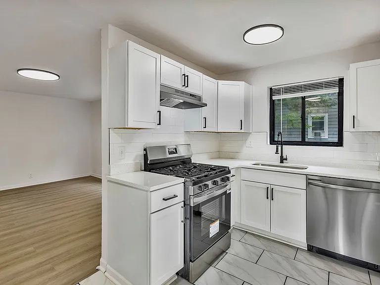2535 Lysle Ln #2A — Photo 6