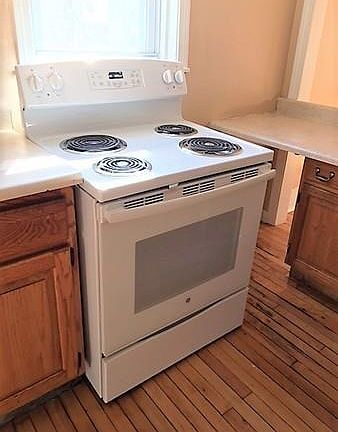 4th image of 15 Bullard St #1