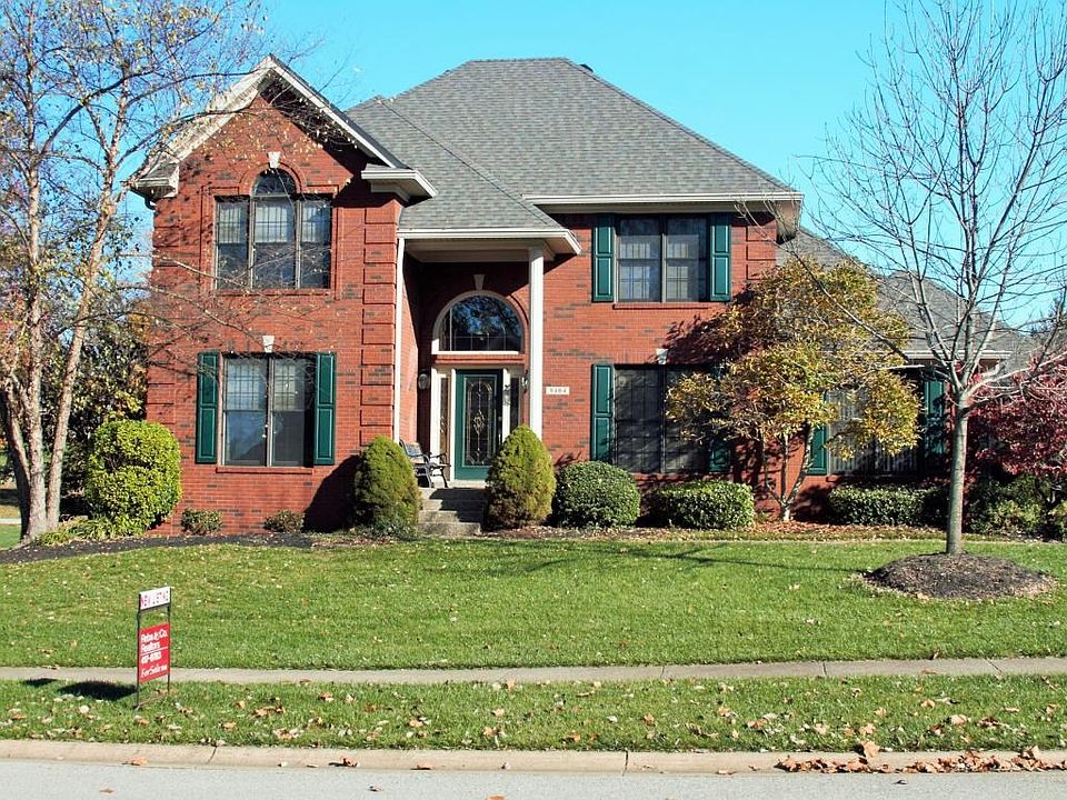 9404 exhibition court 001