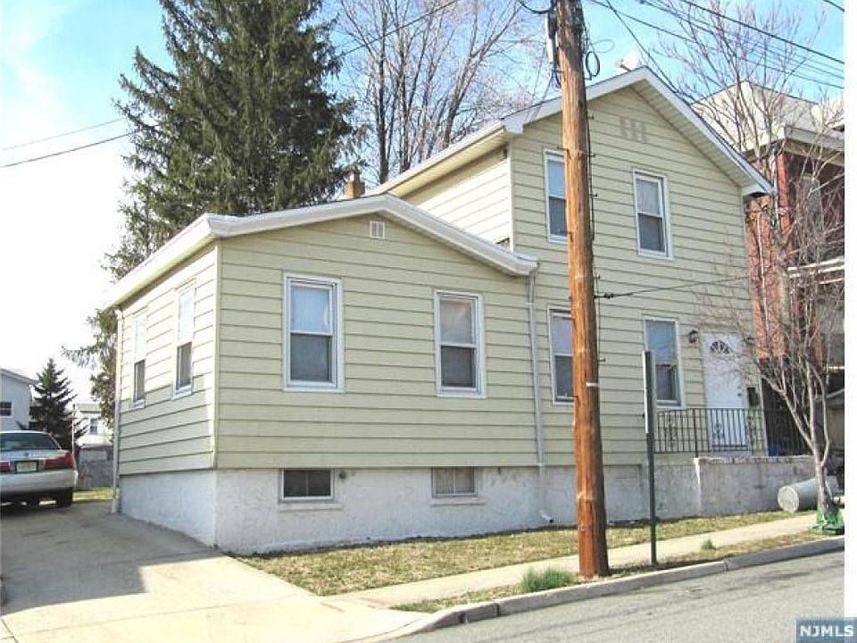 1st image of 442 2nd St