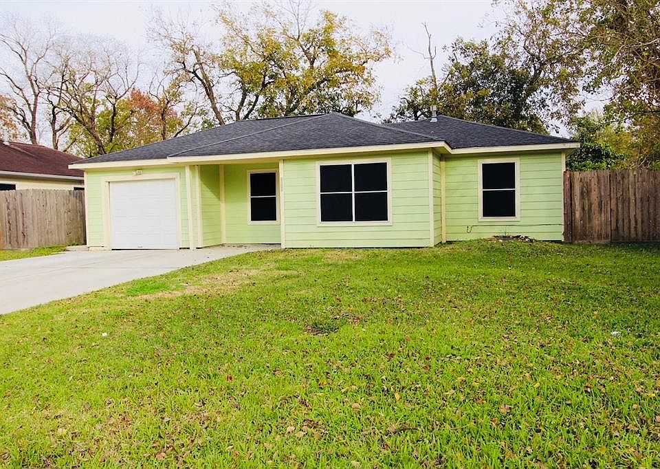 1st image of 1401 Pecan Dr