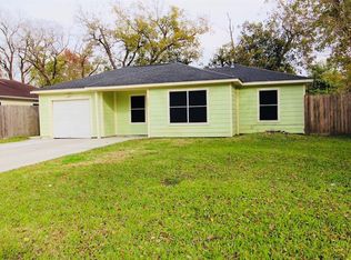 1401 Pecan Dr, Pasadena, TX 77502