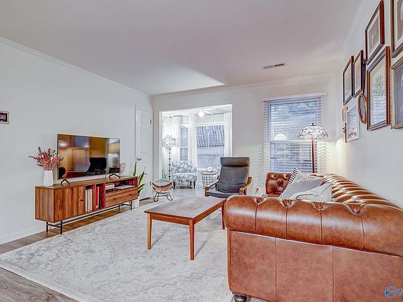 3rd image of 1003 Liberty Dr Unit 1003