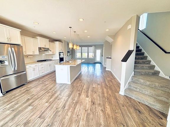 4th image of 661 Satori Way