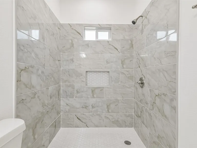 16922 W Forrestal — Photo 19