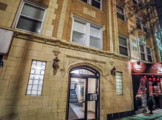 2647 N Kedzie Ave #3D, Chicago, IL 60647