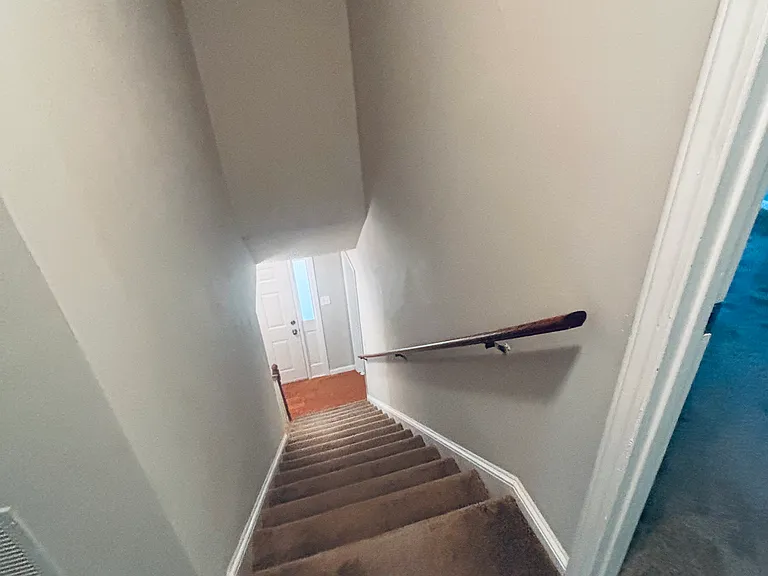 317 Gatewood Ln — Photo 8
