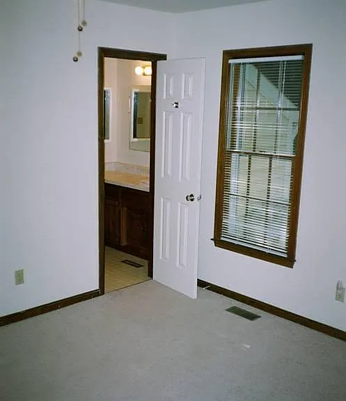 2101 Deer Meadow Ter — Photo 11