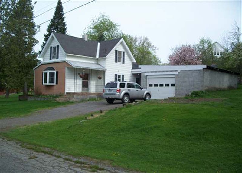 3rd image of 3 PARK Avenue