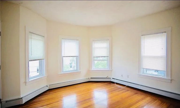 328 Williams St #3F — Photo 2