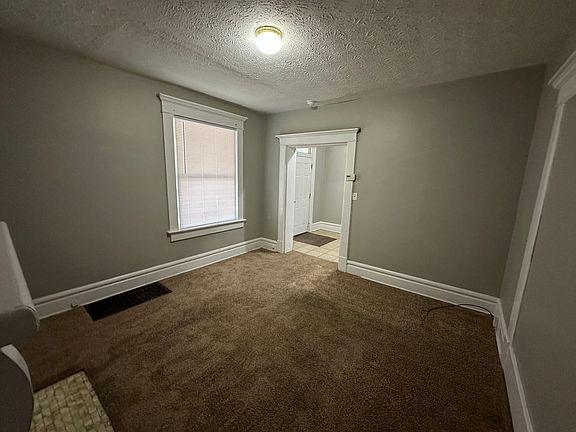 5th image of 2154 Tuller St #2154