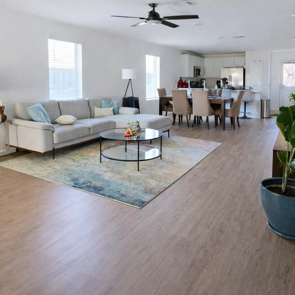 3 bed, 2.0 bath, 1470 sqft, $2,050 — Photo 4