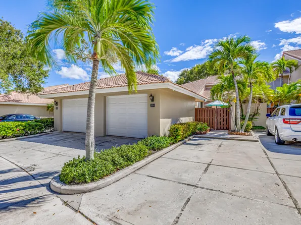 301 Old Meadow Way, Palm Beach Gardens, FL 33418
