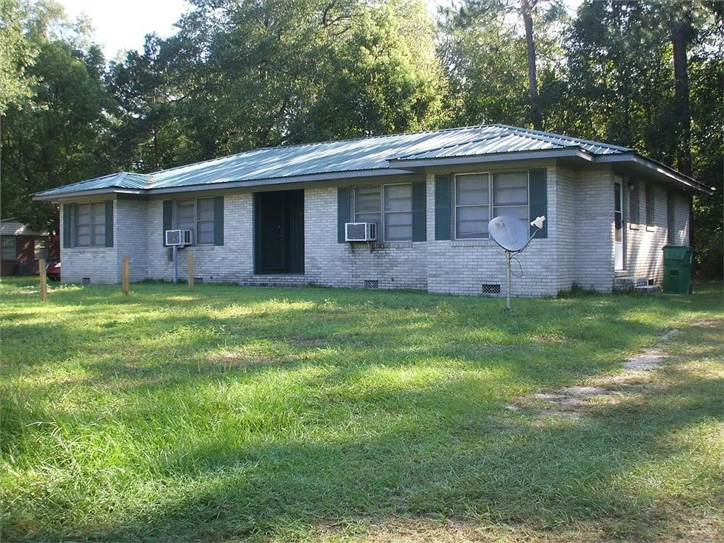 Two Bedroom, One Bath Duplex — Photo 1