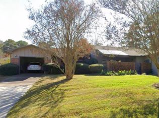 184 NE Villas Ct, Tallahassee, FL 32303