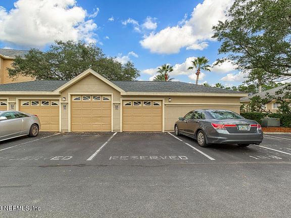 2nd image of 13810 SUTTON PARK Drive N #119