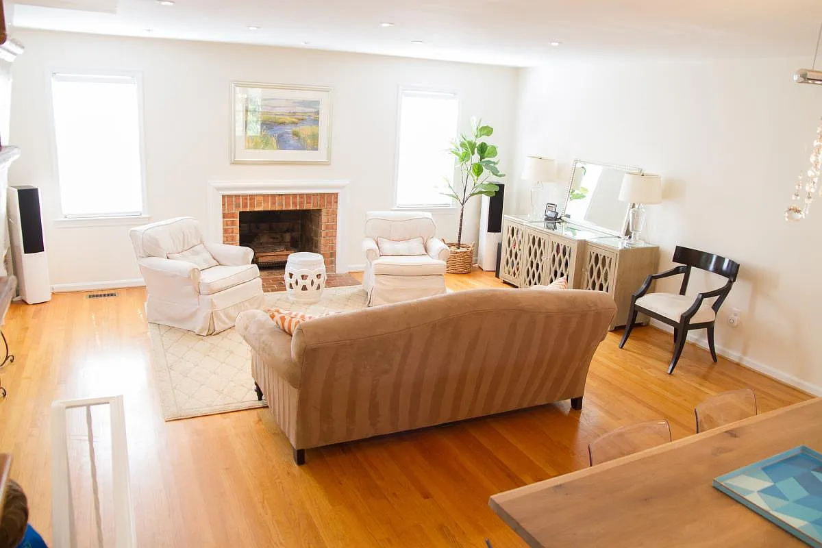 4 bed, 2160 sqft, $5,500 — Photo 3