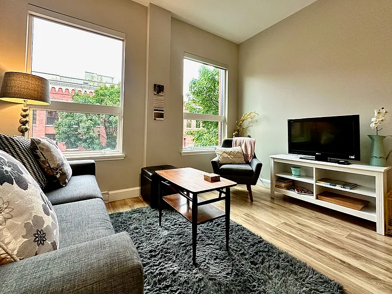 595 Pandora Ave #217 — Photo 2