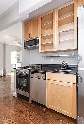 Rented by REAL New York | media 4