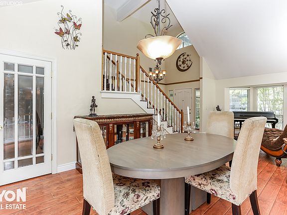 5th image of 7612 Westover Ct