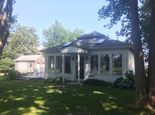 20 Lawton Ave, Tiverton, RI 02878