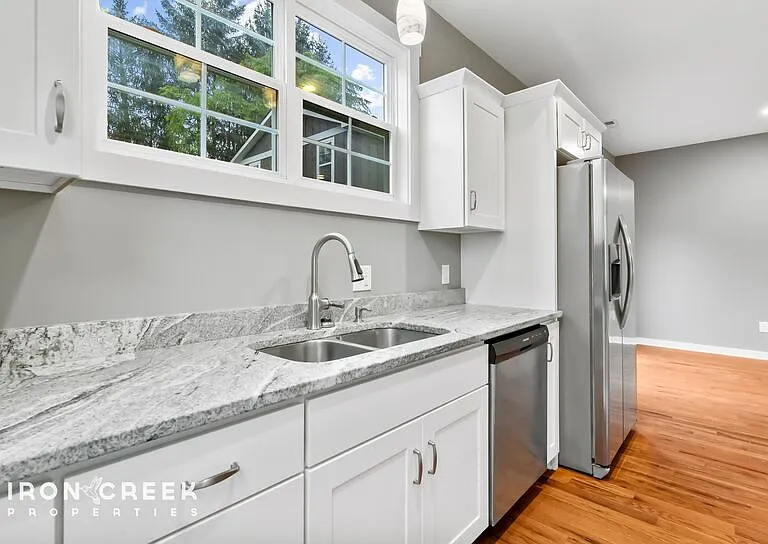 864 Sand Hill Rd — Photo 7