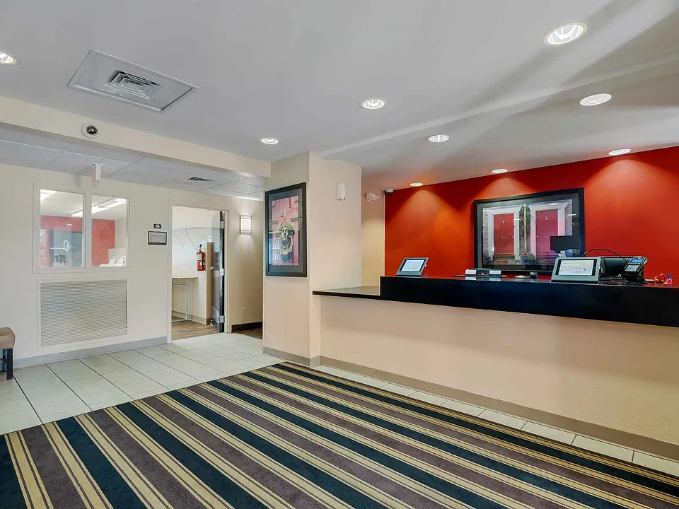 Lobby and Guest Check-in