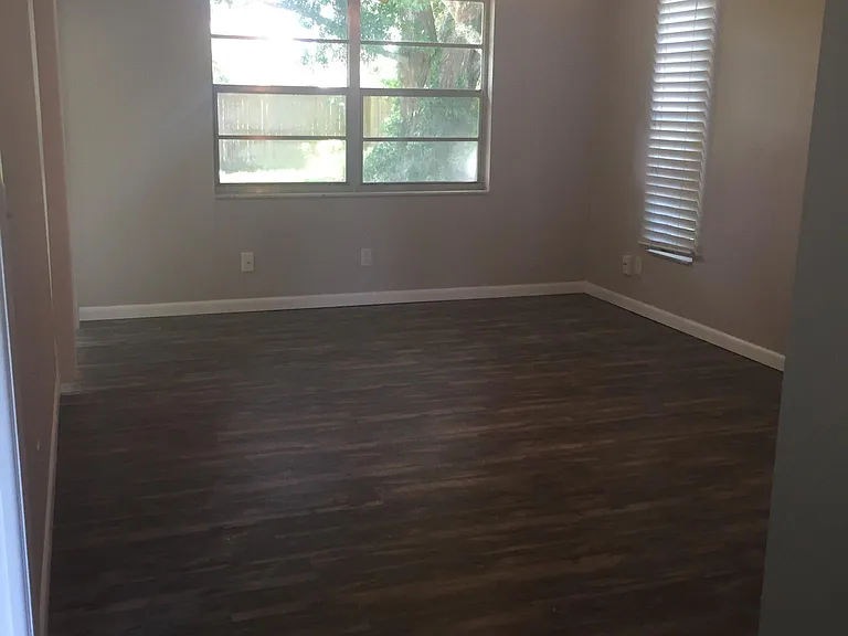 48 Fernwood Ln — Photo 6