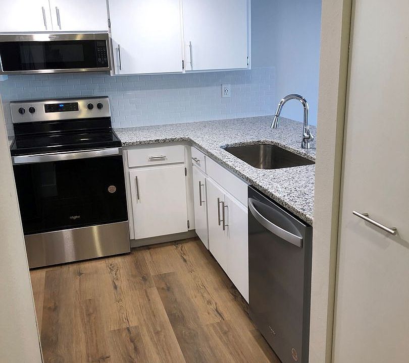 1st image of 1814 NE 3rd St #11684702