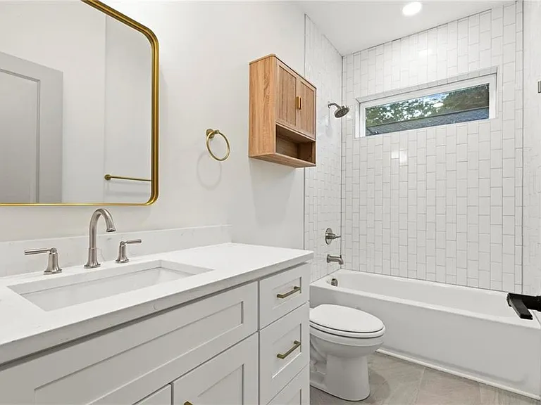 129 Hilltop Dr SW — Photo 12
