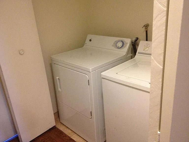 6665 Gatehouse Ln — Photo 7