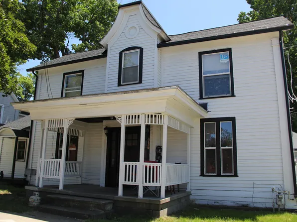 736 Broadway St, Niles, MI 49120