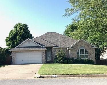 1st image of 401 Willington Ln