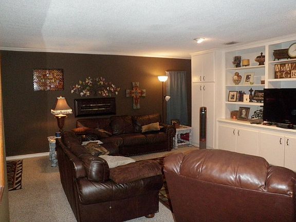 5th image of 3511 Clear Creek Cir