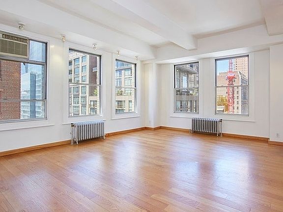 2nd image of 425 Park Ave S APT 14B