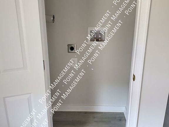 4th image of 445 Riverland Rd SE #4