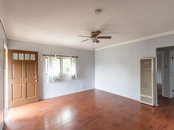 5th image of 3347 Hollydale Dr