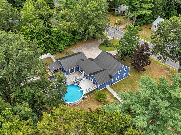 2nd image of 483 Falmouth Road
