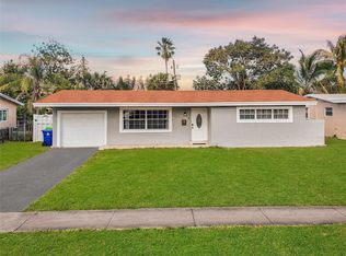6421 NW 30th St, Sunrise, FL 33313