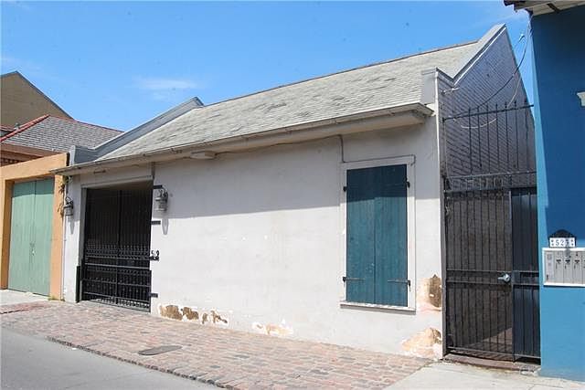 1st image of 519 Burgundy St