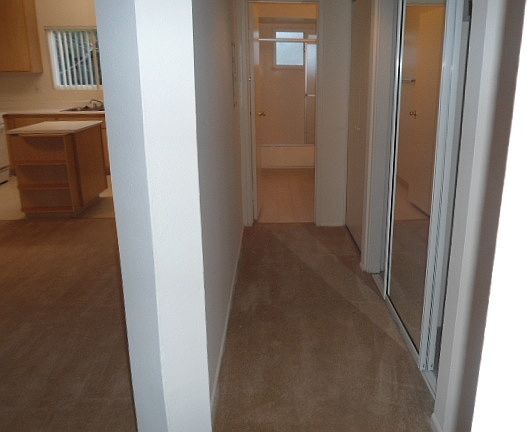 4th image of 7935 Nightingale Way