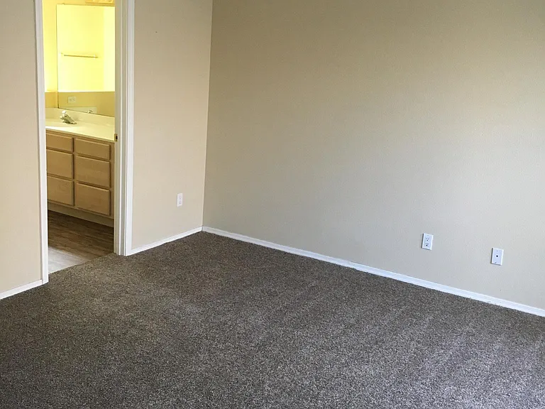 6639 Charwood Rd NW — Photo 3