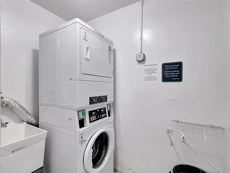 900 Bay Dr #513 — Photo 22