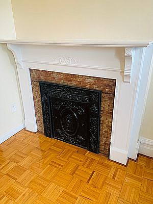 5th image of 20 Hawthorne St #3