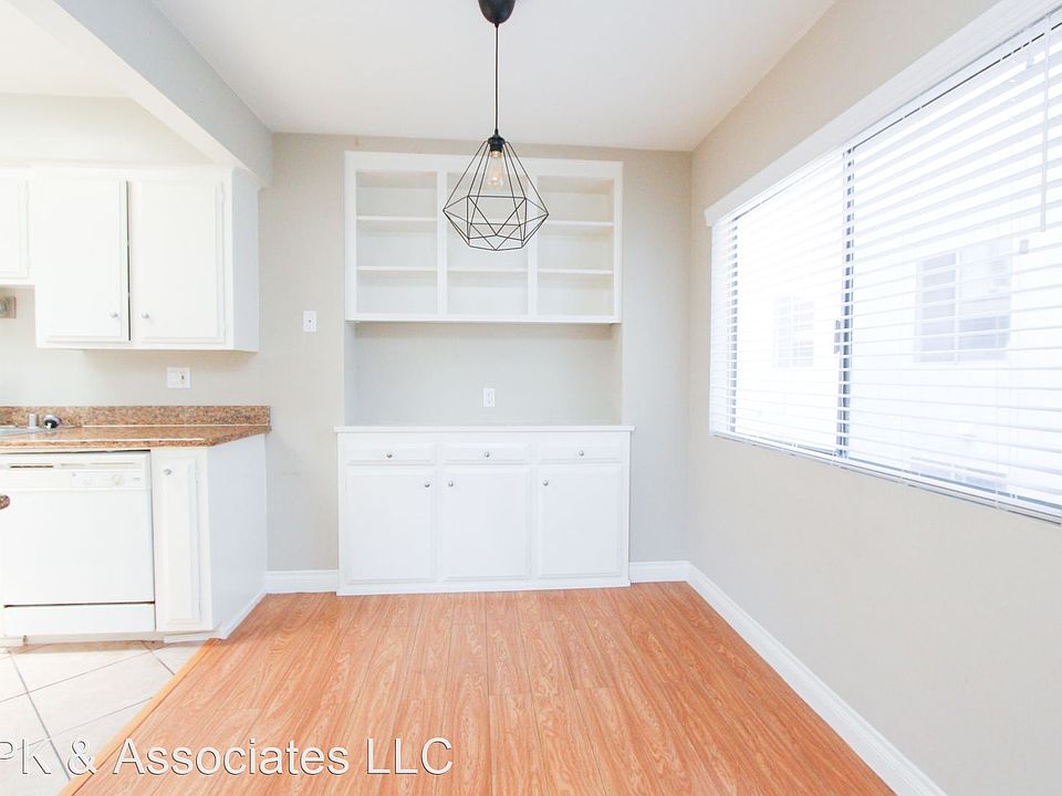 1st image of 3752 Mentone Ave #10315395
