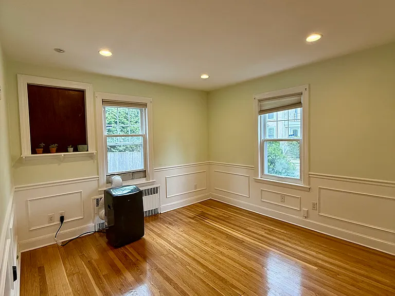18 Pine St #1 — Photo 8