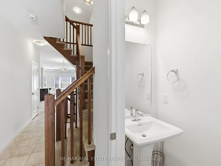 37 Greenwich Ave — Photo 7